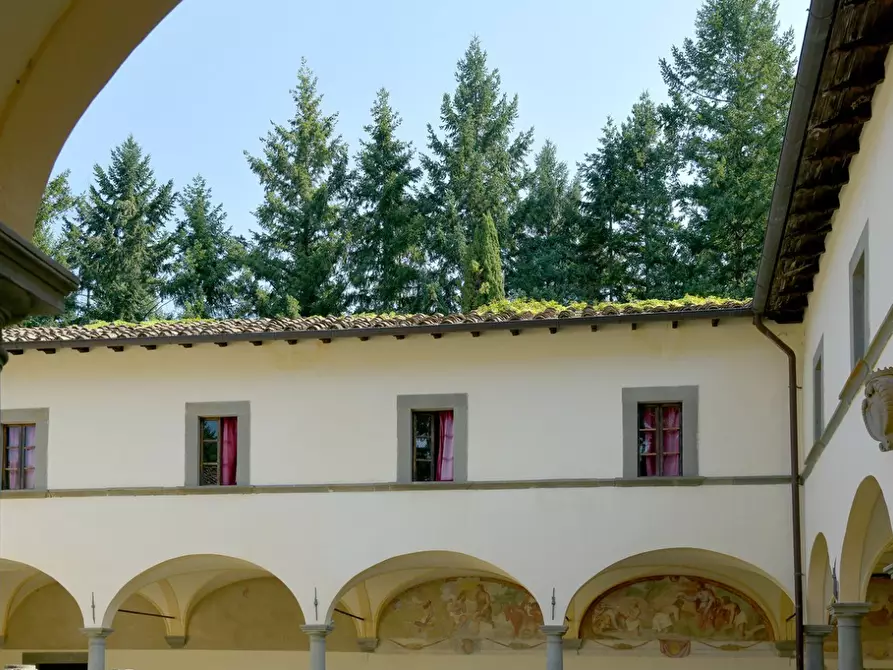 Immagine 17 di Immobile di prestigio in vendita  a Fivizzano