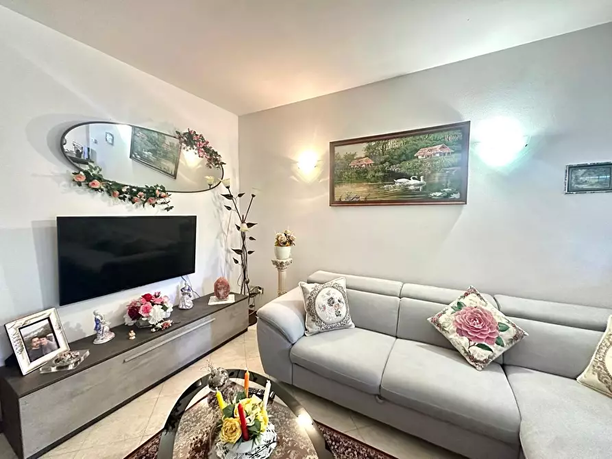 Immagine 11 di Appartamento in vendita  a Empoli