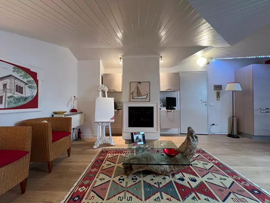 Immagine 35 di Appartamento in vendita  a Livorno