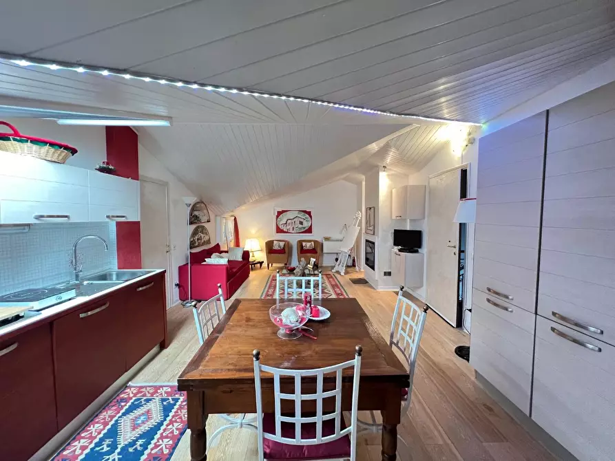 Immagine 26 di Appartamento in vendita  a Livorno