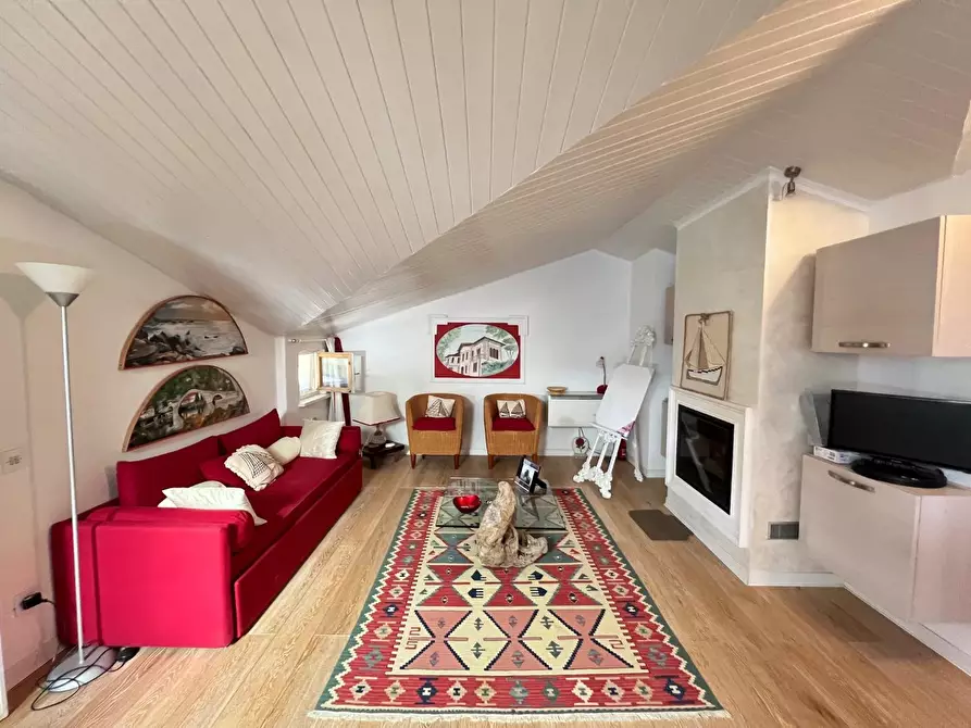 Immagine 18 di Appartamento in vendita  a Livorno