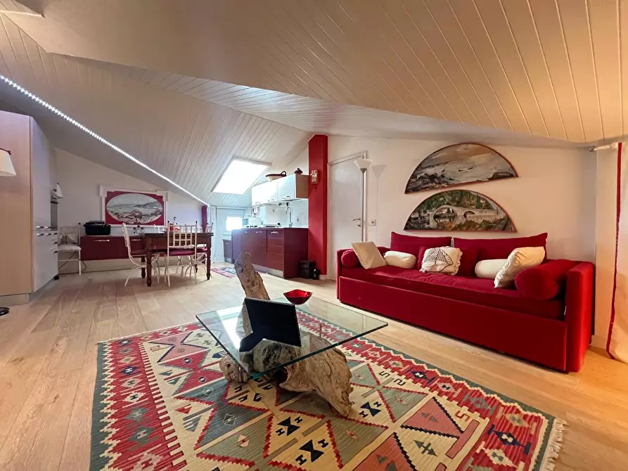 Immagine 25 di Appartamento in vendita  a Livorno