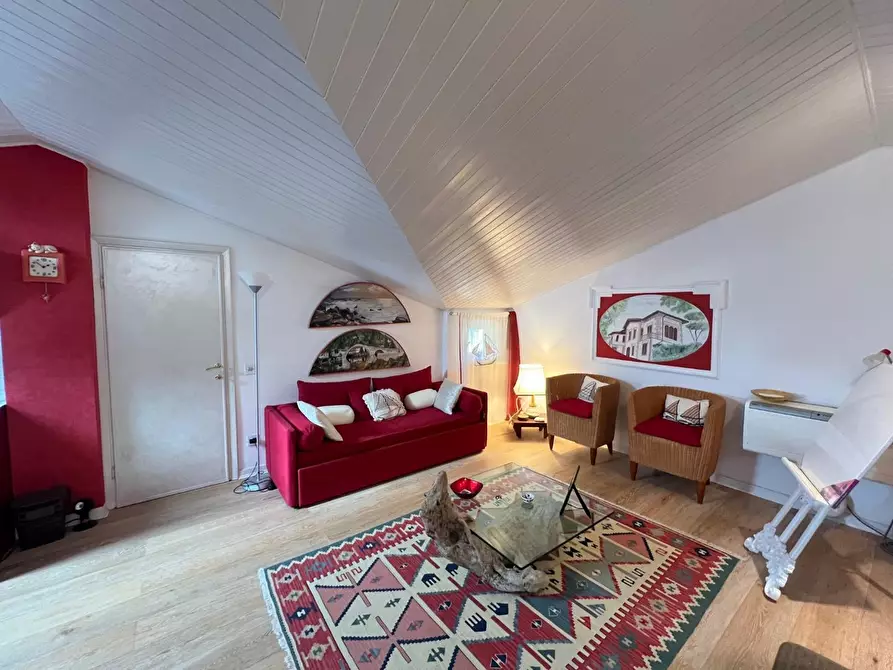 Immagine 37 di Appartamento in vendita  a Livorno