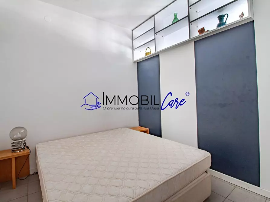 Immagine 16 di Appartamento in vendita  a Livorno