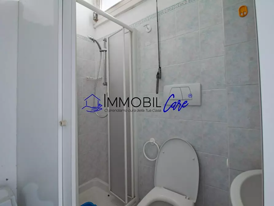 Immagine 21 di Appartamento in vendita  a Livorno