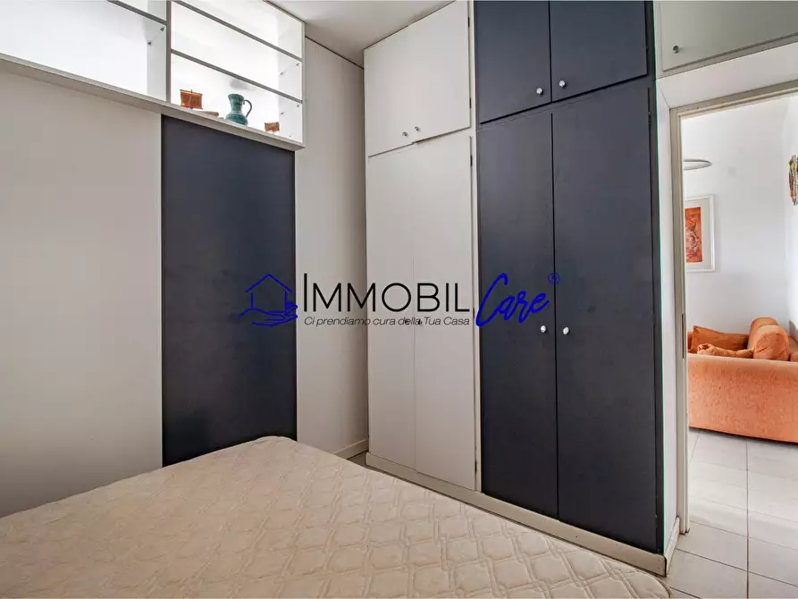 Immagine 18 di Appartamento in vendita  a Livorno