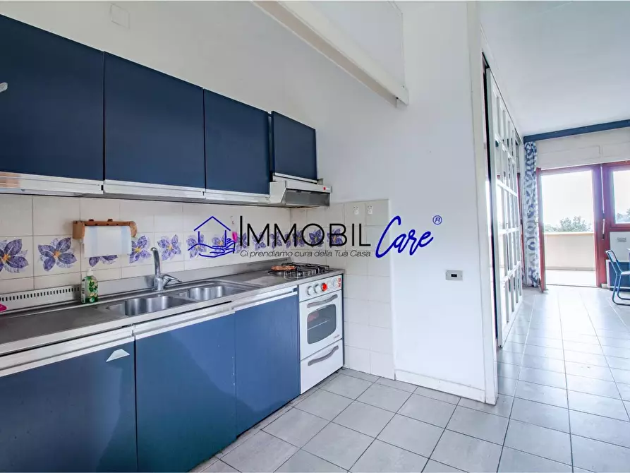 Immagine 13 di Appartamento in vendita  a Livorno