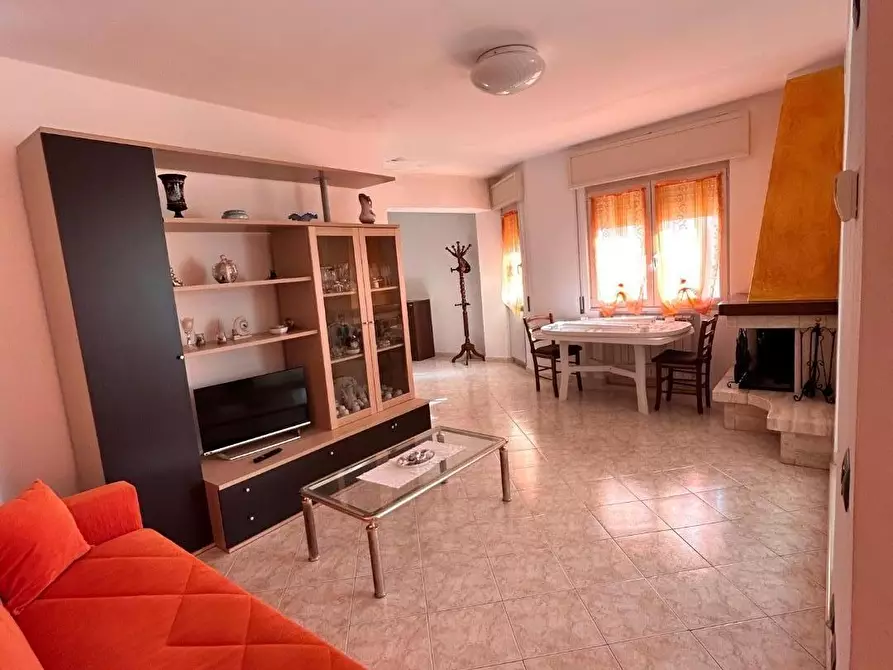 Immagine 2 di Appartamento in vendita  a Pisa