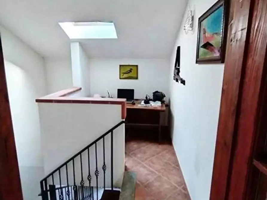 Immagine 8 di Casa indipendente in vendita  a Carrara