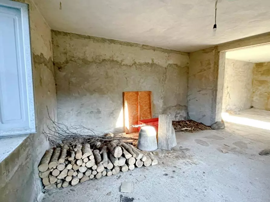 Immagine 79 di Terratetto in vendita  a Sillano Giuncugnano