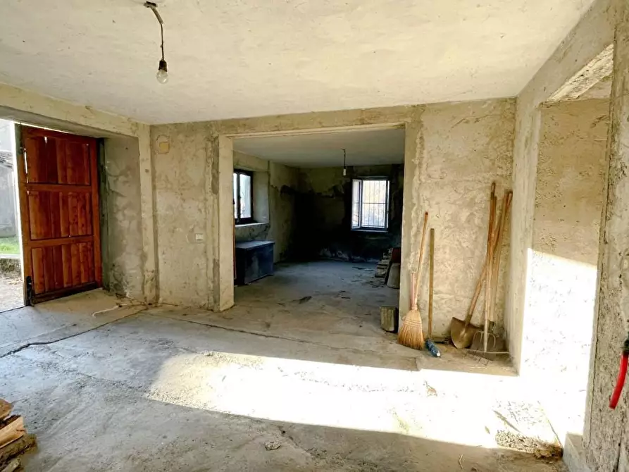 Immagine 76 di Terratetto in vendita  a Sillano Giuncugnano