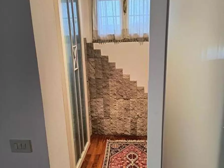 Immagine 15 di Villa in vendita  a Pisa