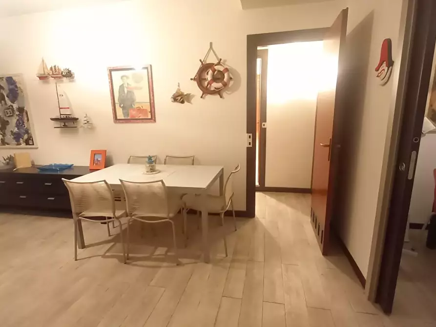 Immagine 4 di Appartamento in vendita  a Camaiore