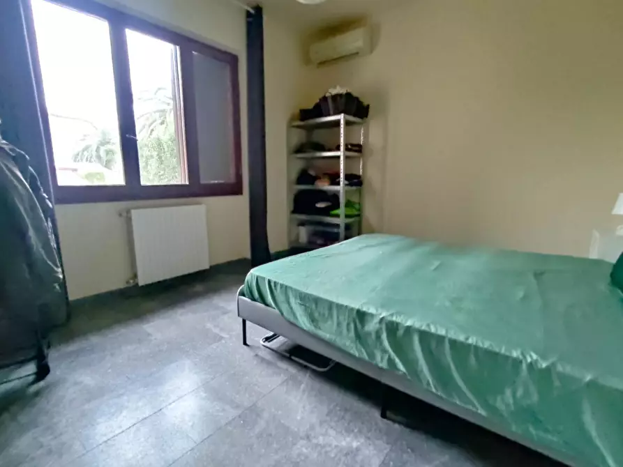 Immagine 8 di Villa in vendita  a Forte Dei Marmi