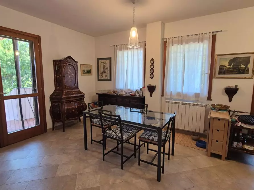 Immagine 3 di Villetta a schiera in vendita  a Livorno