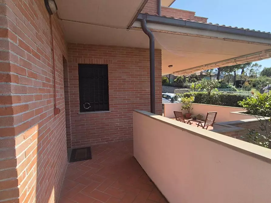 Immagine 45 di Villetta a schiera in vendita  a Livorno