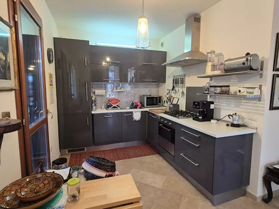 Immagine 5 di Villetta a schiera in vendita  a Livorno