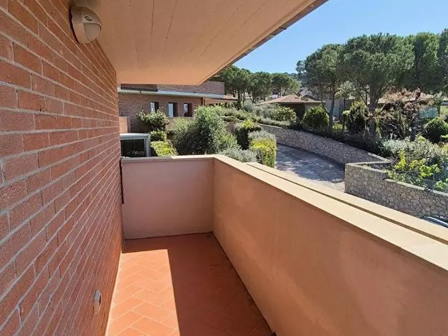 Immagine 18 di Villetta a schiera in vendita  a Livorno