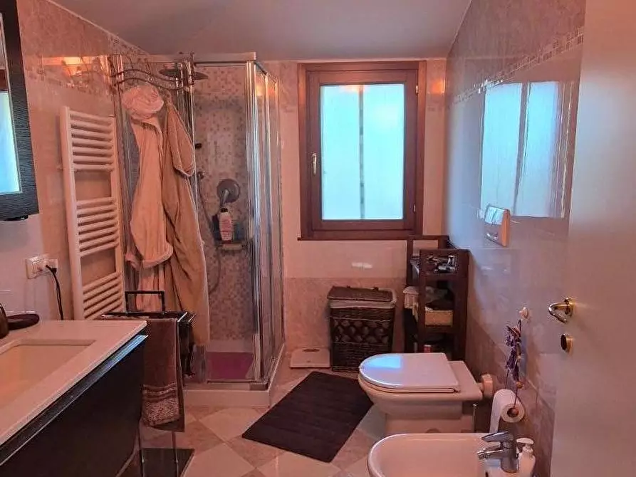 Immagine 26 di Villetta a schiera in vendita  a Livorno