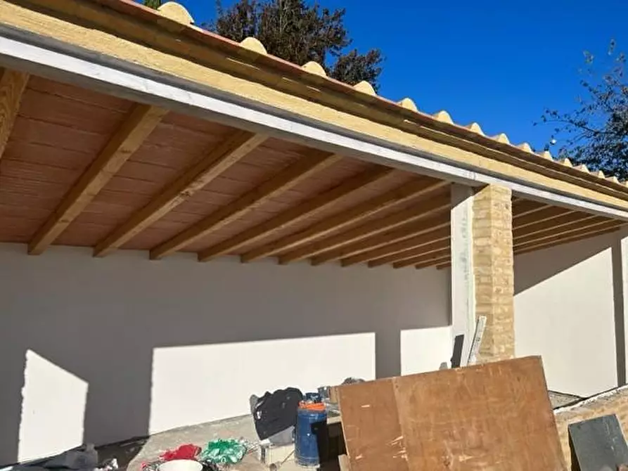 Immagine 4 di Appartamento in vendita  a Siena