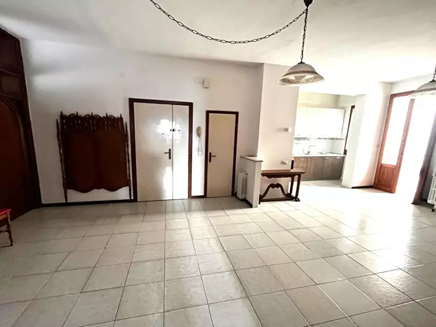 Immagine 2 di Appartamento in vendita  a Certaldo