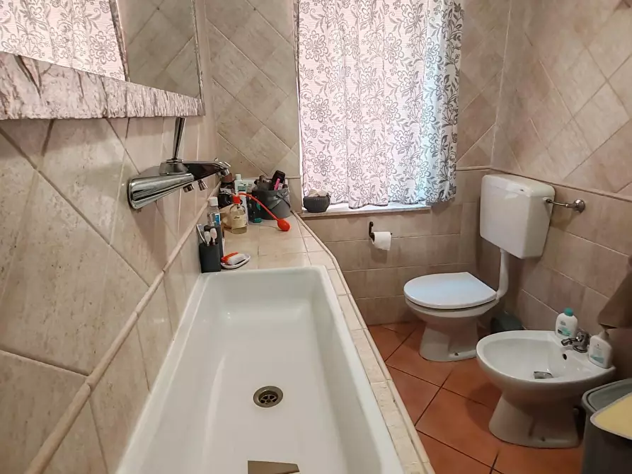 Immagine 18 di Appartamento in vendita  a Massa