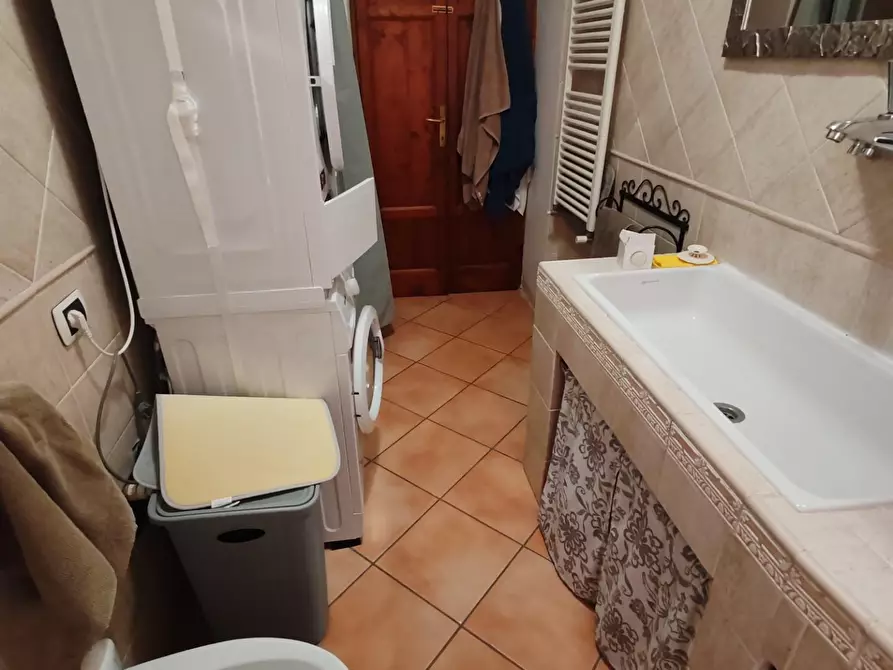 Immagine 19 di Appartamento in vendita  a Massa