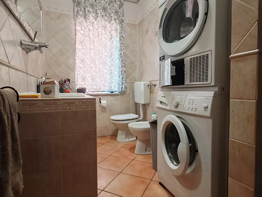 Immagine 17 di Appartamento in vendita  a Massa