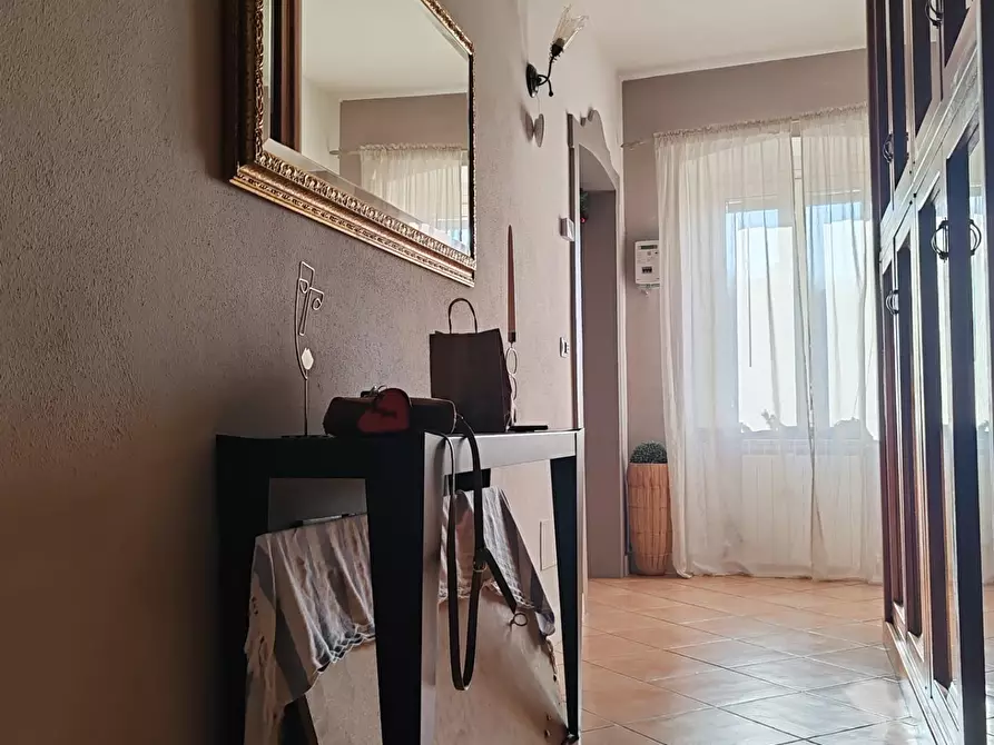 Immagine 4 di Appartamento in vendita  a Massa