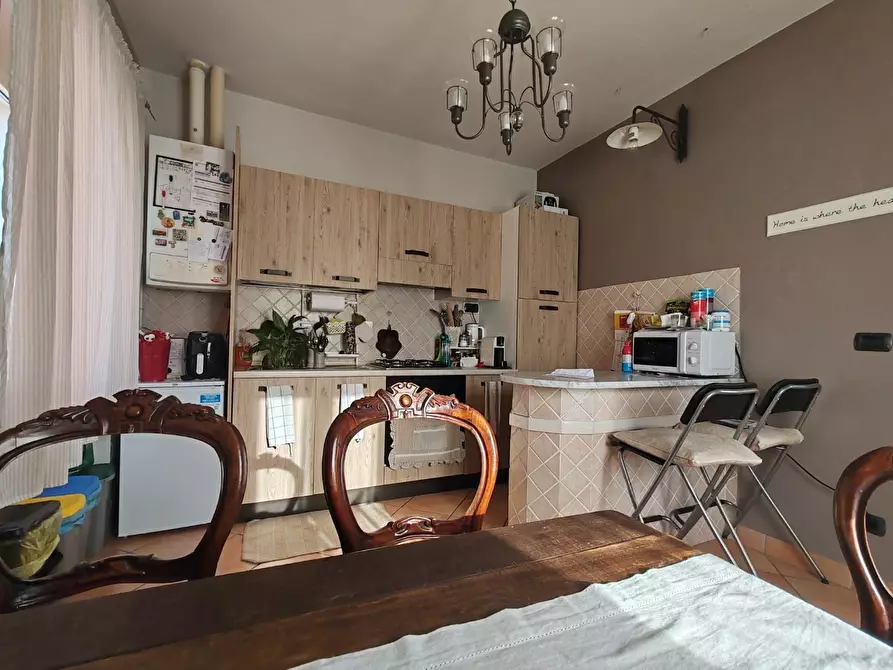 Immagine 3 di Appartamento in vendita  a Massa