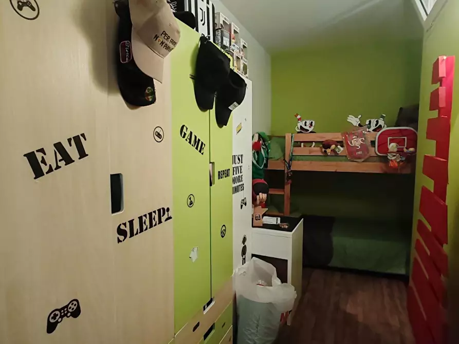 Immagine 11 di Appartamento in vendita  a Massa