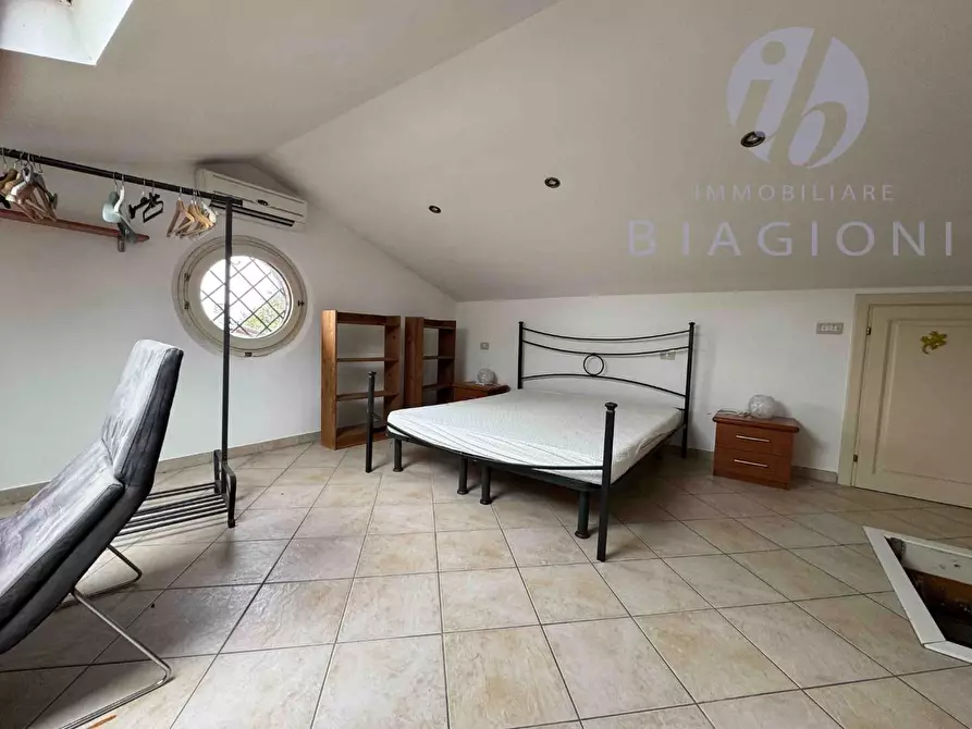 Immagine 38 di Casa bifamiliare in vendita  a Forte Dei Marmi