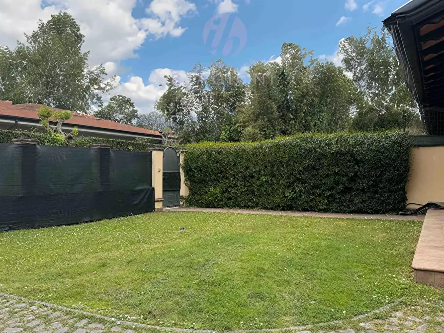 Immagine 5 di Casa bifamiliare in vendita  a Forte Dei Marmi