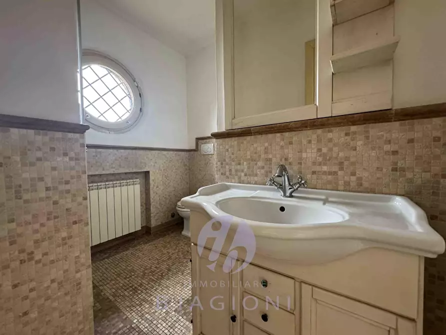 Immagine 32 di Casa bifamiliare in vendita  a Forte Dei Marmi