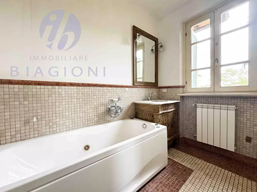 Immagine 27 di Casa bifamiliare in vendita  a Forte Dei Marmi