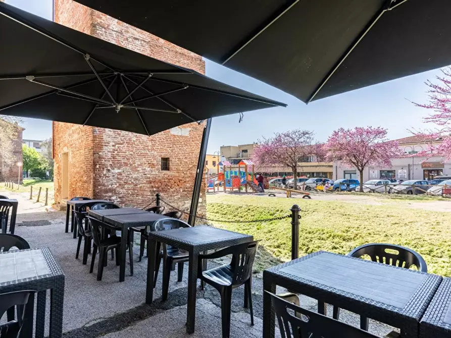 Immagine 5 di Attività commerciale in vendita  a Cascina