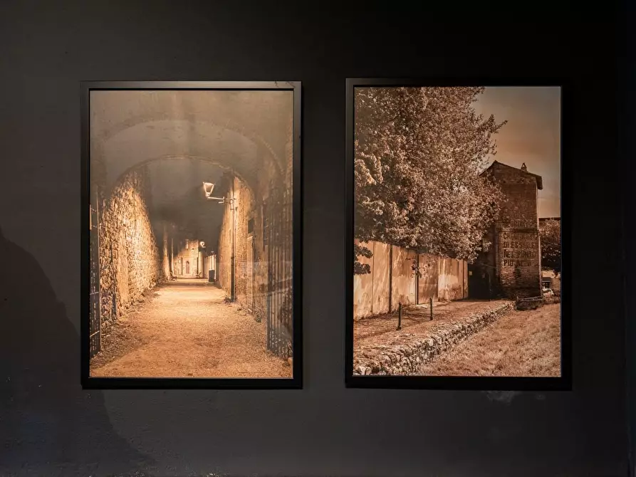 Immagine 19 di Attività commerciale in vendita  a Cascina