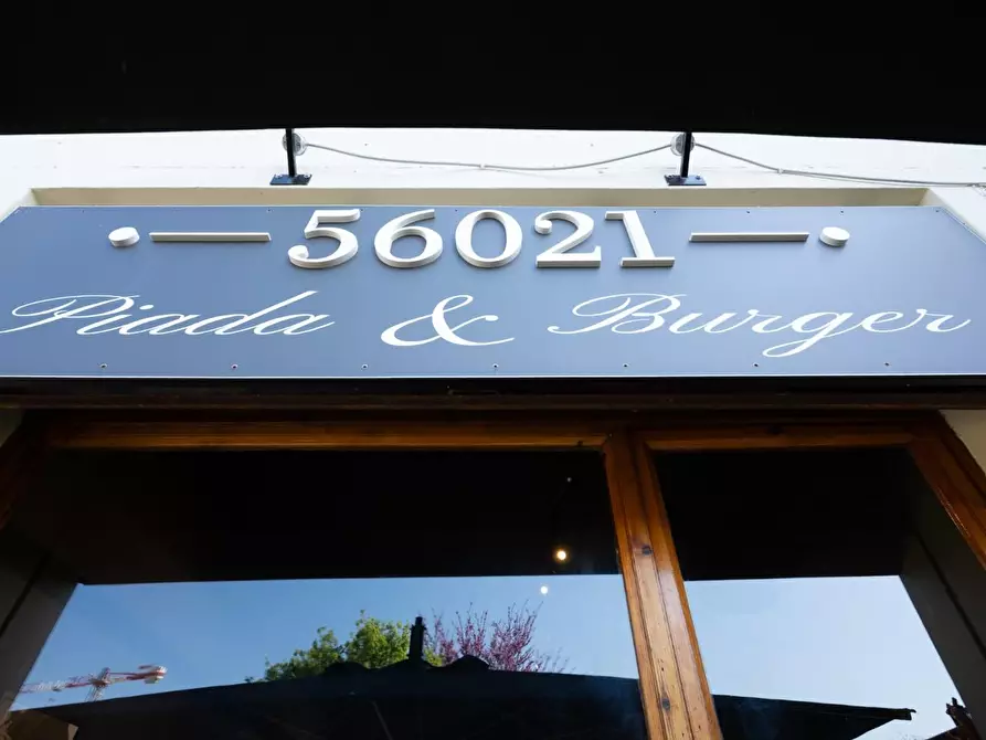 Immagine 12 di Attività commerciale in vendita  a Cascina