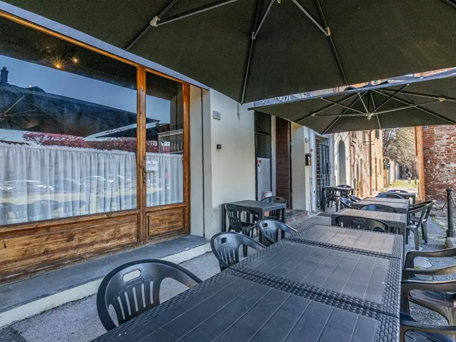 Immagine 7 di Attività commerciale in vendita  a Cascina