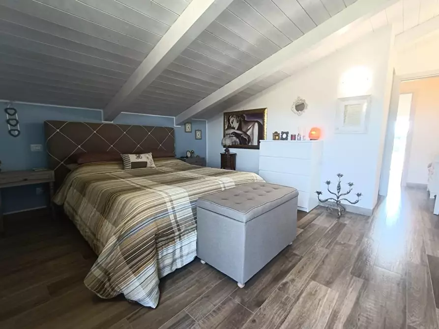 Immagine 25 di Casa semindipendente in vendita  a Carrara