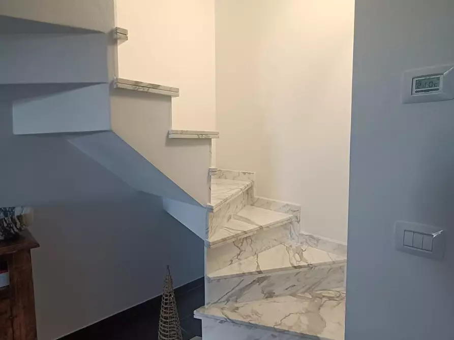 Immagine 34 di Casa semindipendente in vendita  a Carrara