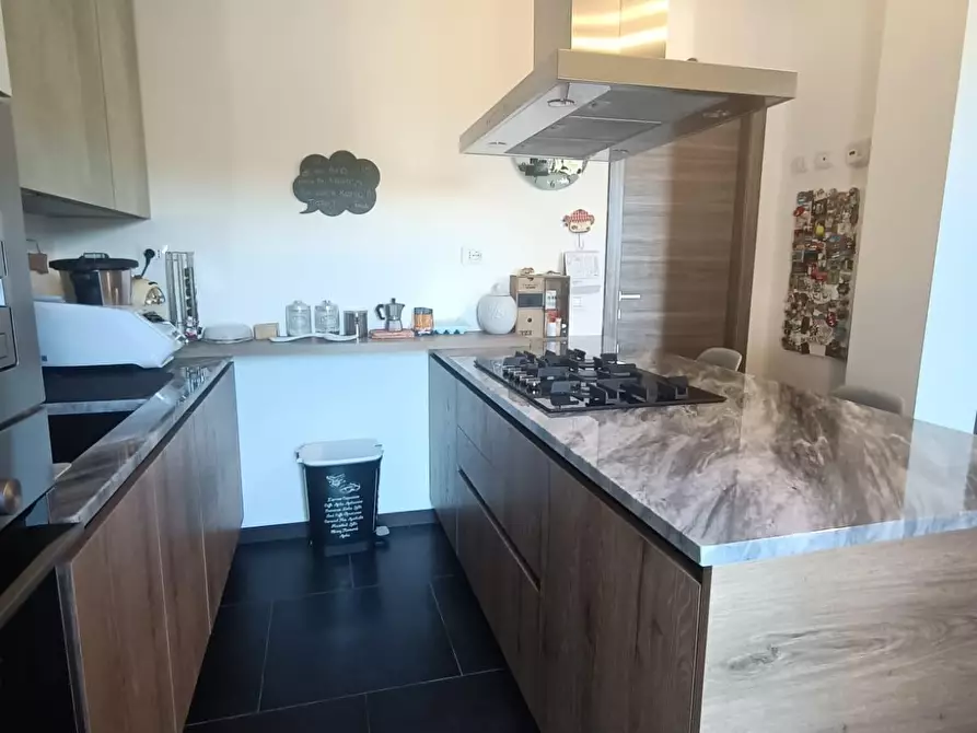 Immagine 17 di Casa semindipendente in vendita  a Carrara