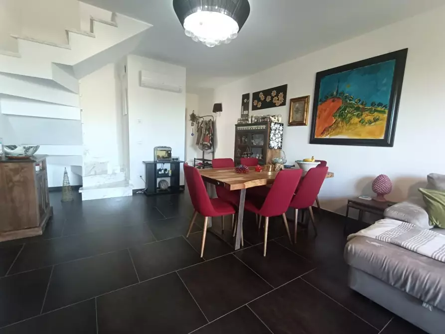 Immagine 11 di Casa semindipendente in vendita  a Carrara