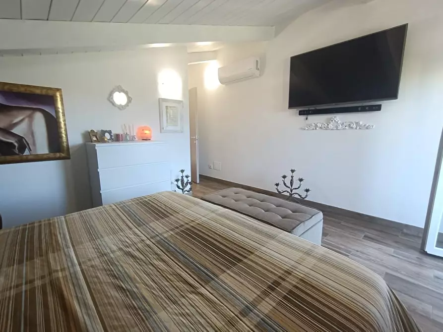 Immagine 22 di Casa semindipendente in vendita  a Carrara