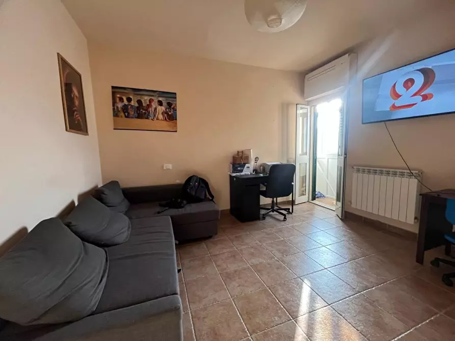 Immagine 6 di Appartamento in vendita  a Livorno