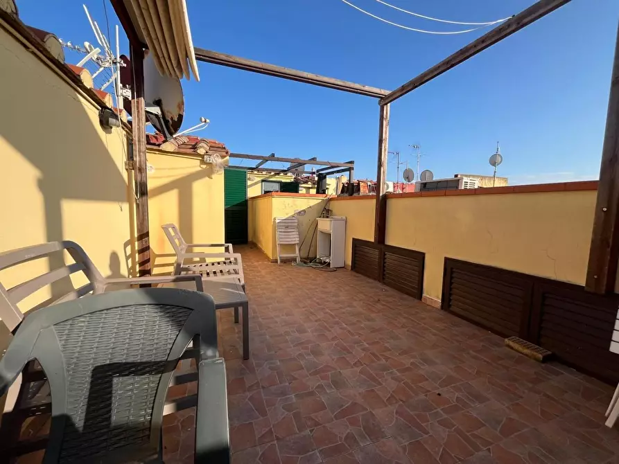 Immagine 2 di Appartamento in vendita  a Livorno