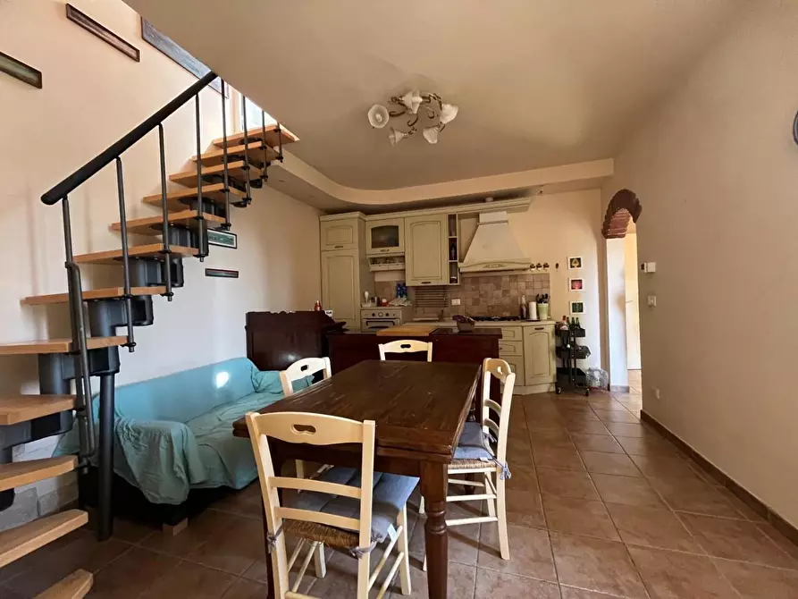 Immagine 4 di Appartamento in vendita  a Livorno