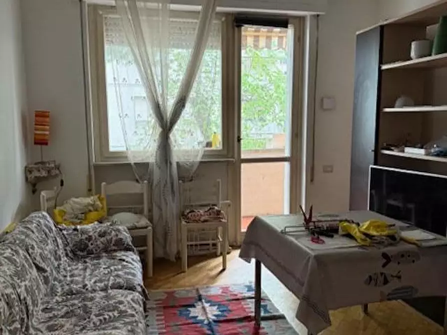 Immagine 1 di Appartamento in vendita  a Carrara