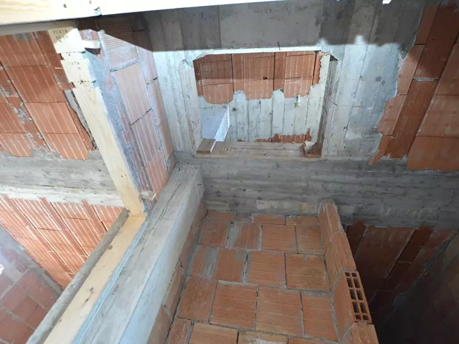 Immagine 12 di Villetta a schiera in vendita  a Capannori