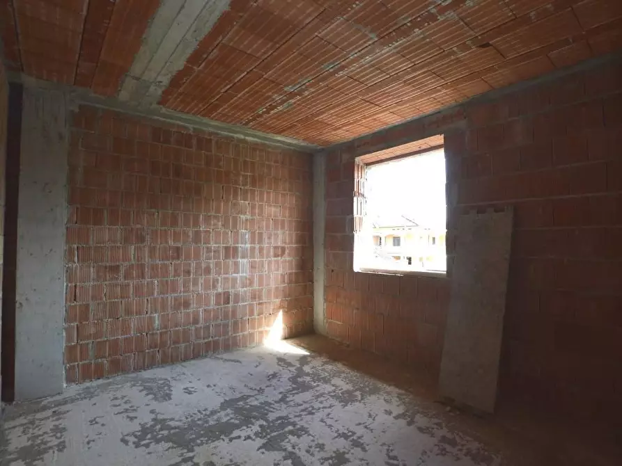 Immagine 8 di Villetta a schiera in vendita  a Capannori